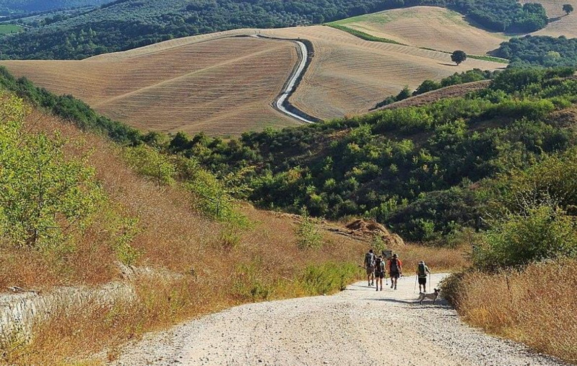 📣📣📣 Posti ancora disponibili 📣📣📣 Il Cammino dei Borghi Silenti (Trekking a piedi)
