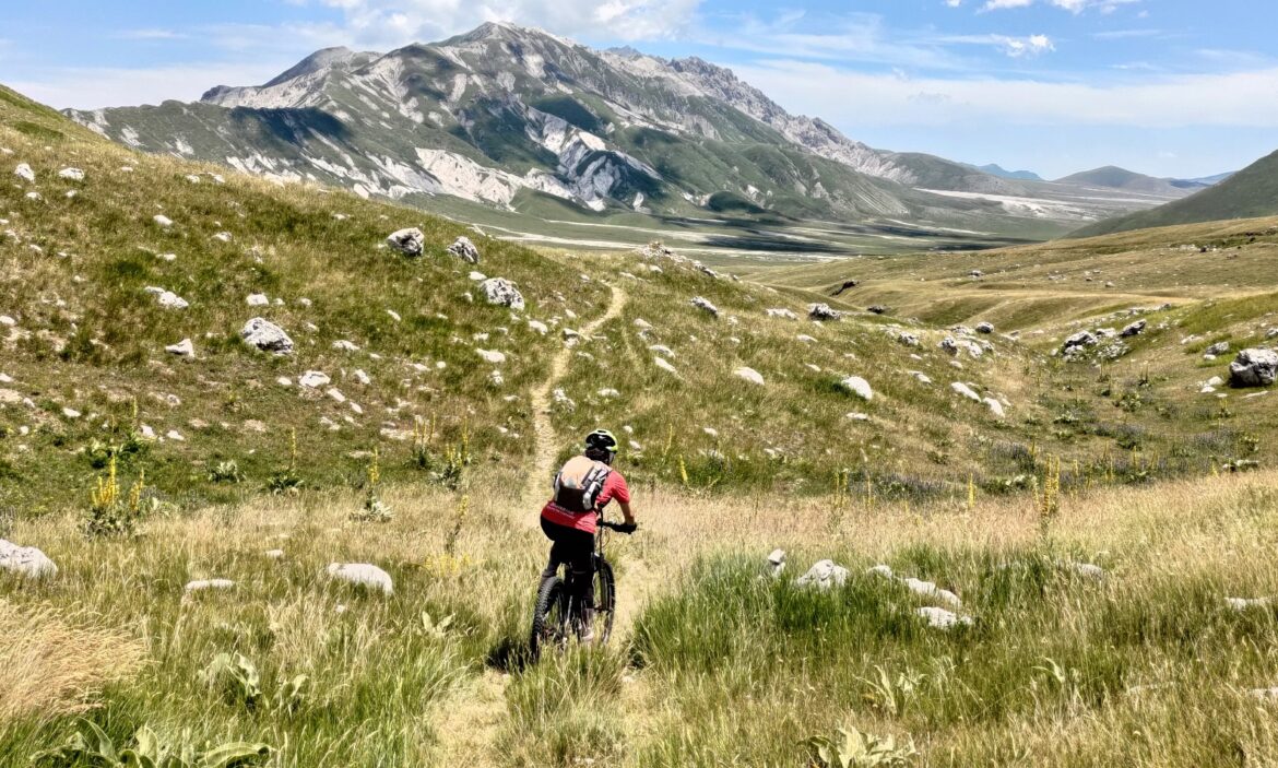 Domenica 12 luglio 2026 – Campo Imperatore: Il Cammino del Gran Sasso *CICLO*